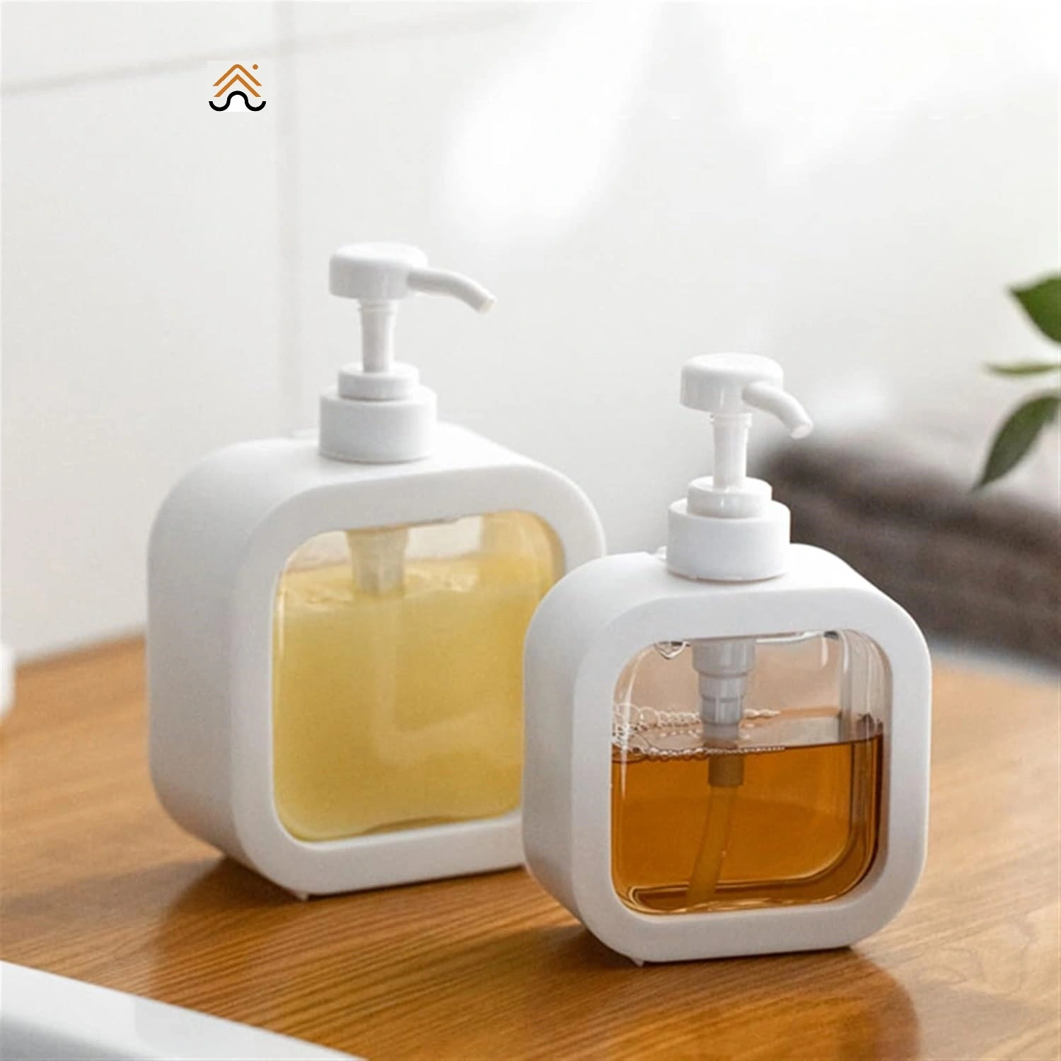 Portable Refillable Soap Dispenser Bottle – 300ml & 500ml Clear Plastic Pump