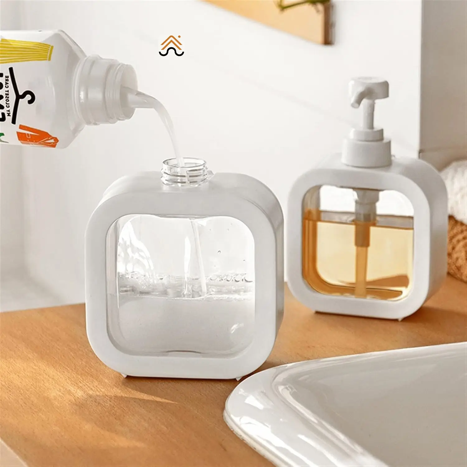 Portable Refillable Soap Dispenser Bottle – 300ml & 500ml Clear Plastic Pump - Image 3